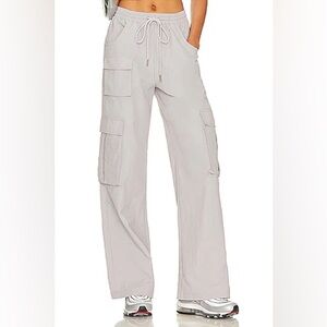 Evie Cargo Pant in Grey
SUPERDOWN